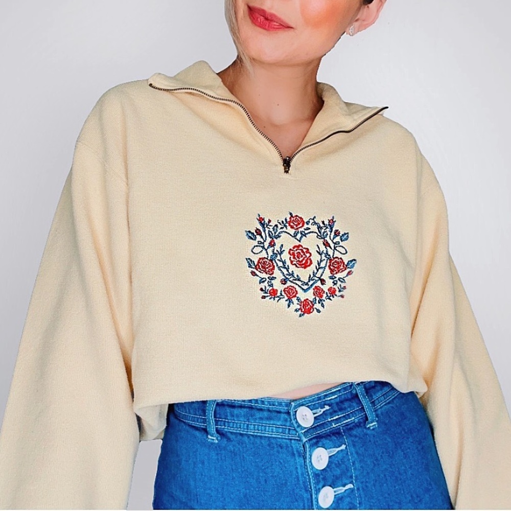 🌼 Vintage Claude Z Floral Embroidered Yellow Terry Pullover